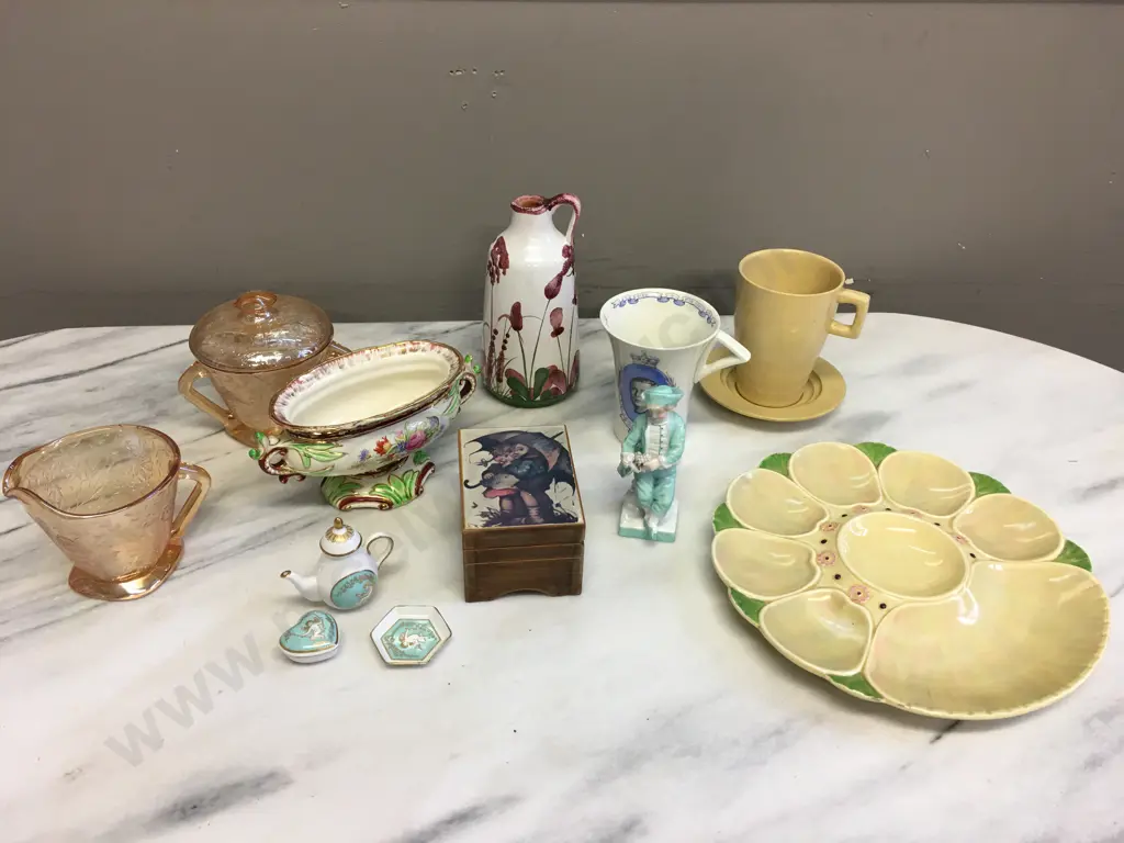 Assorted Vintage China Items  Image 1++